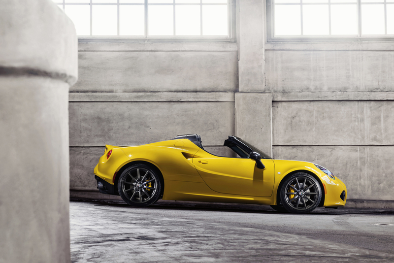 Illustration for article titled 2016 Alfa Romeo 4C Spider: This Is It